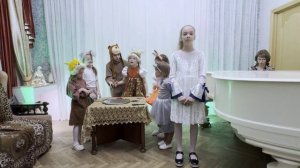 П. Зыкова Зеркальце (фрагмент)