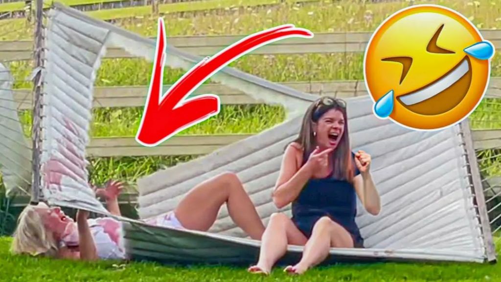 Какие Же Они Смешные смотреть онлайн