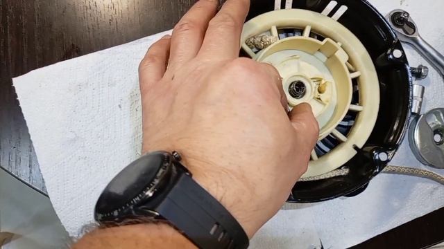 ЗАМЕНА СТАРТЕРНОЙ ВЕРЁВКИ НА СТАРТЕРЕ СНЕГОУБОРОЧНИКА DAEWOO DAST 6560.