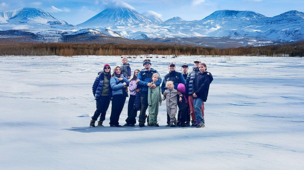 اختلفت العائلات والسعادة واحدة смотреть онлайн