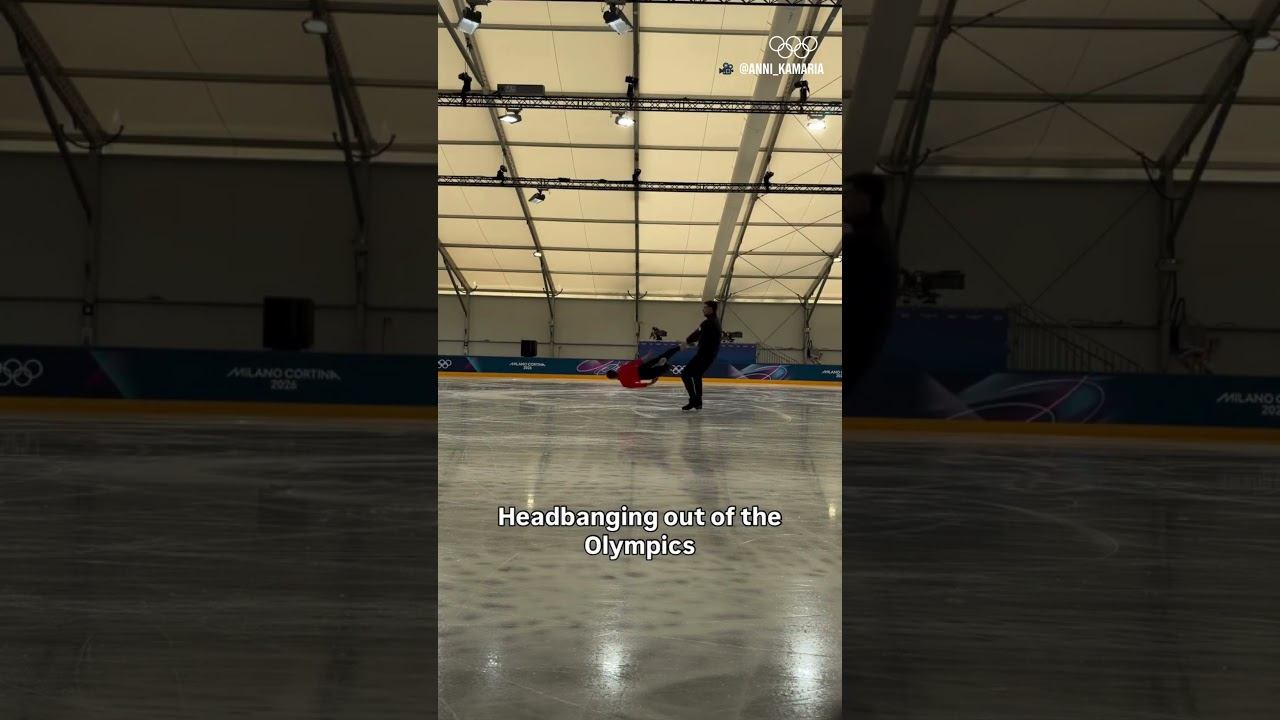 First & last headbanger on Olympic ice  for Annika Hocke and Robert Kunkel #MilanFigureSkating