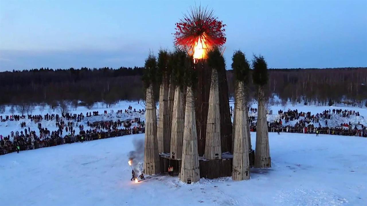 В парке "Никола Ленивец" сожгли 25-метровый арт-объект. смотреть онлайн