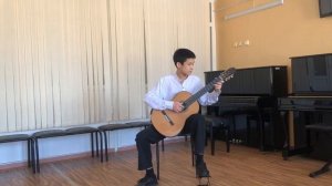 Мансуров Амирхан : М. Джулиани Рондо ми минор