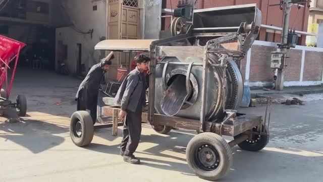 Производство бетономешалки. Пакистан смотреть онлайн