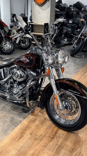 2010 HD Heritage ABS Merlot Sunglo / Vivid Black 35K (VIN 5HD*1204)