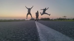 Фрагмент из фильма  Река ПОНЬГОМА  2024год под сингл  Xolidayboy-С ума мы сошли в голове иллюстрации