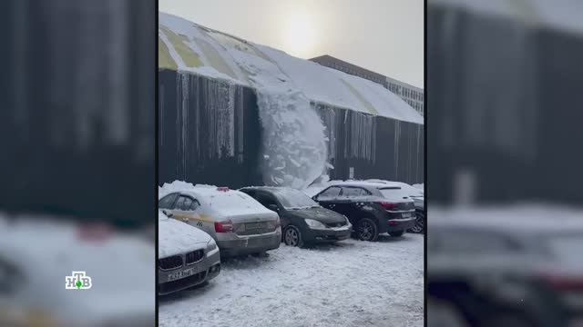 Снег с крыши упал на автомобиль: пошаговая инструкция по возмещению ущерба | «Первая передача» смотреть онлайн