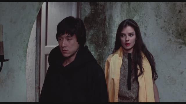 Доспехи Бога: Джеки, Алан и Мэй спасают Лору