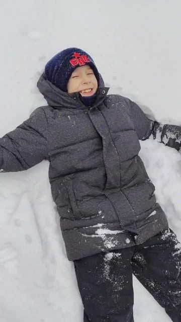 прыжок в снег