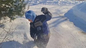 Приехала в деревню)