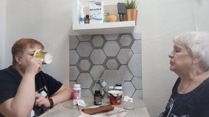 с праздником!/ мукбанг с мамой/ завтрак/ болталка