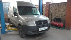 Замена штуцера на подаче масла для турбины на FIAT Doblo Cargo 1,3 Multijet Фиат Добло 2008