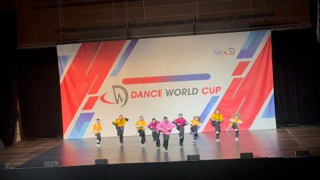 Танцы на AMWAY DANCE FAMILY (₽₽₽)