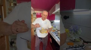 Муж Готовит Обед