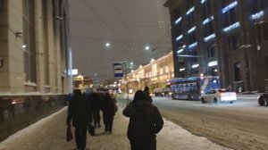 Прогулка возле Финляндского вокзала Петербург