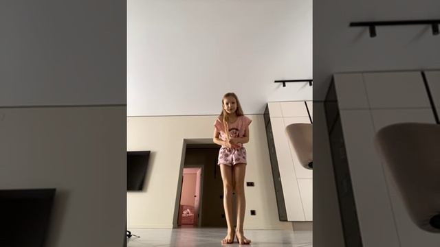 79344373910__665A0C10-7622-4BD4-A808-568CE8CD6C37 смотреть онлайн