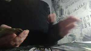 Скучает ли он по вам? Расклад Таро