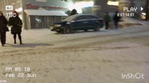 ПРОГУЛКА ПО ЦЕНТРУ ГОРОДА В СНЕГОПАД НОВОГОДНИЙ ВАЙБ В КОНЦЕ ЗИМЫ