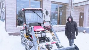 Аналог МТЗ 320. Для уборки и других задач.