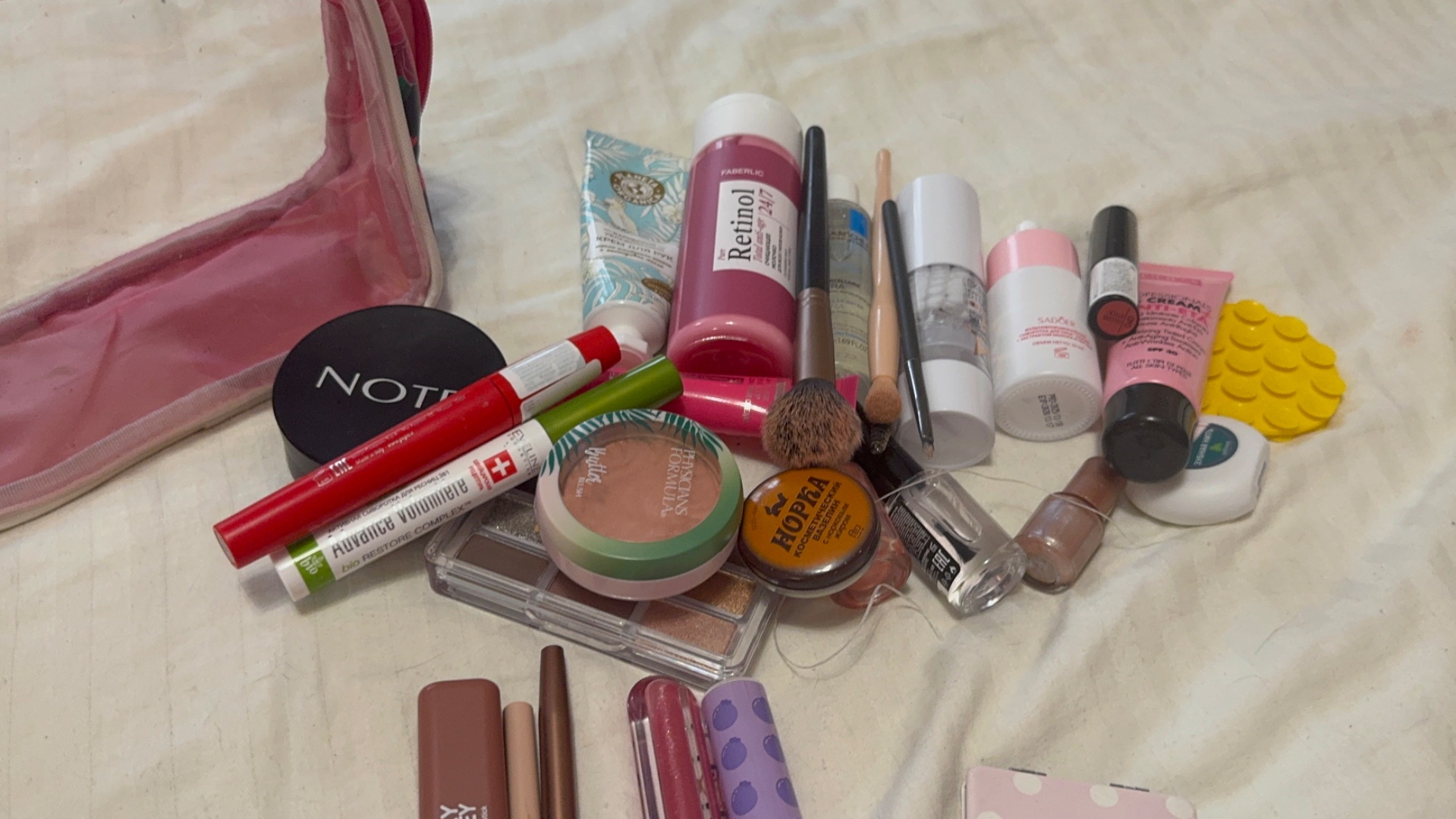 22-02-2026 КОСМЕТИЧКА 💄что беру в дорогу из косметики 🩷 смотреть онлайн