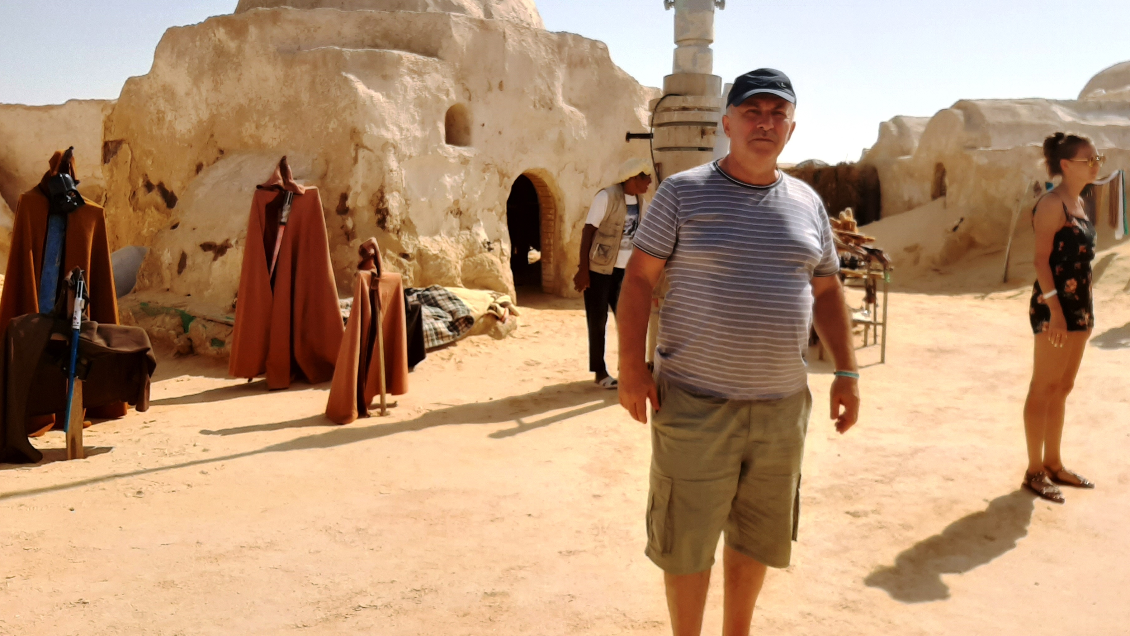 Тунис,Африка.В гостях у троглодитов.mp4 смотреть онлайн