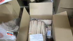 Наша Светуля и Ярослав ведут вечерний обзор посылочек с маркетплейсов из второго Ресторанчика 🔥