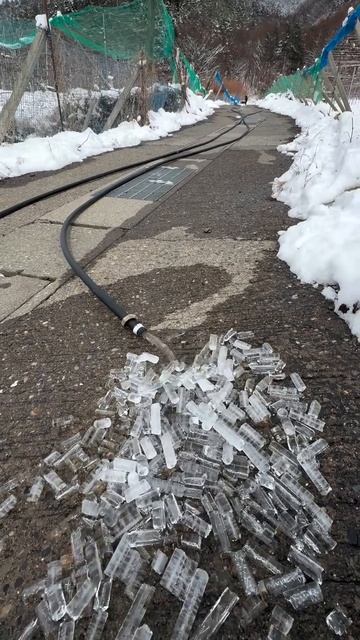 Шланг со льдом смотреть онлайн