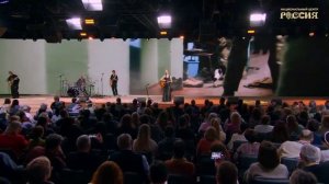 Певица Юта спела песню «Жили-были» на кинофестивале