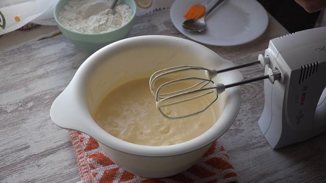 Пасхальный бисквит, как у мамы: нежный, воздушный, с творожным сыром. Bizcocho Pascua 2026.