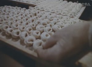 К/ф «Сибирские пельмени» (1993 г.).