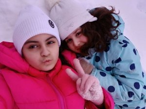 снег, снег,  снег! Люся и Диана в ❄️