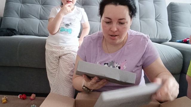 Распаковка бокса с потерянными посылками за 1500р.Окупился ли?