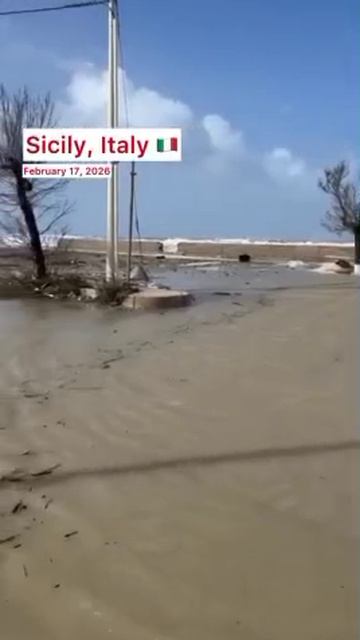 Сильные штормовые ветра накинулись на Сицилию, Италия. (17.02.26)