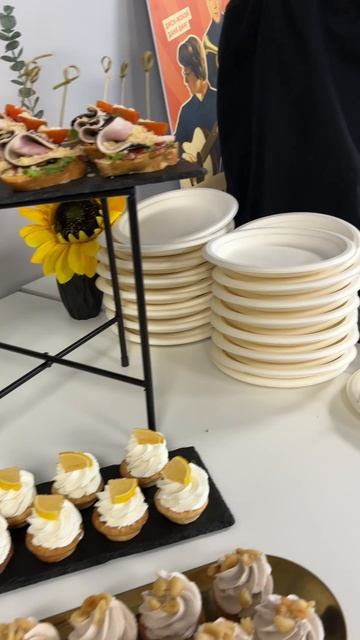 Кофе-брейк в тренинг-центре федерального банка, октябрь 2025 смотреть онлайн