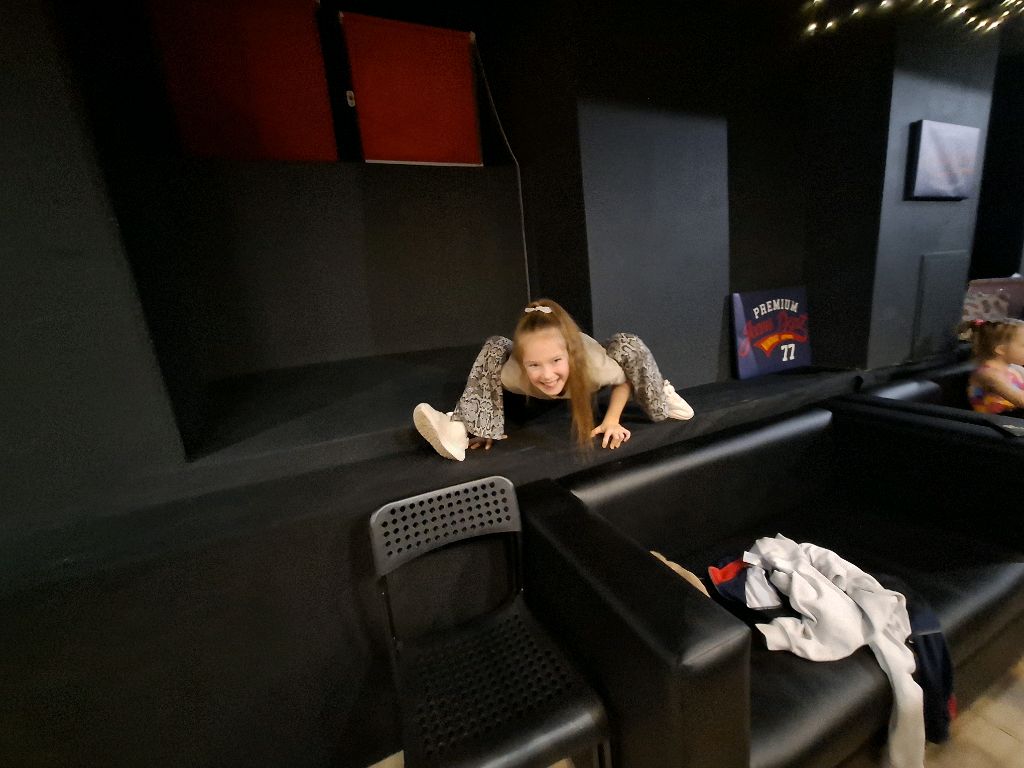 вступайте в мой тг канал Annichampion. всех жду