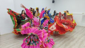 ЦЫГАНСКИЙ ТЕАТР " ТЭРНЭ РОМА "  РЕПЕТИЦИЯ 63 УРОК ! ДЕТИ ЦЫГАН УЧАТЬСЯ ТАНЦЕВАТЬ !  29 01 . 2026 г