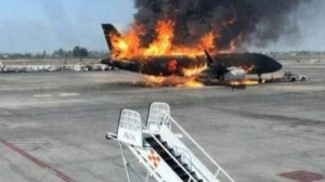 В Мексике вооруженные люди ворвались в аэропорт Пуэрто-Вальярта