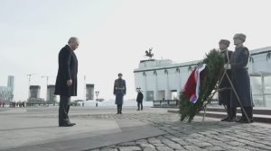 Вячеслав Володин и депутаты почтили память защитников Отечества в Парке Победы на Поклонной горе