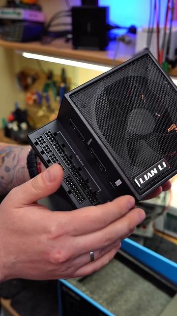 LIAN LI EDGE 1000W: распаковка и первые впечатления — стоит своих денег?