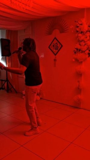 Камерунец Крис Кинг поет песню на якутском языке в банкетном зале "Аурум Холл" 21.02.2026 г. #якутск