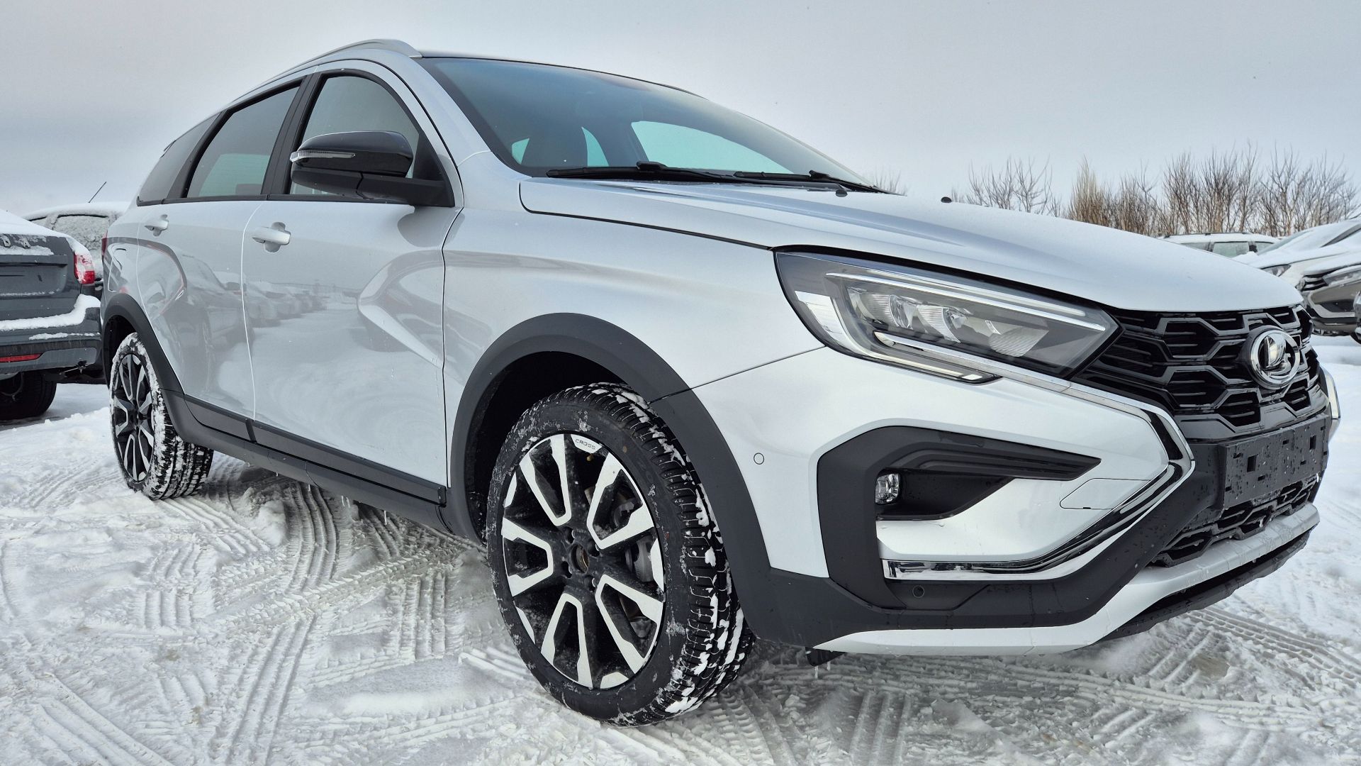 Почему наши клиенты выбирают Vesta SW Cross в максималке на механике а не китайцев #vestaswcross смотреть онлайн