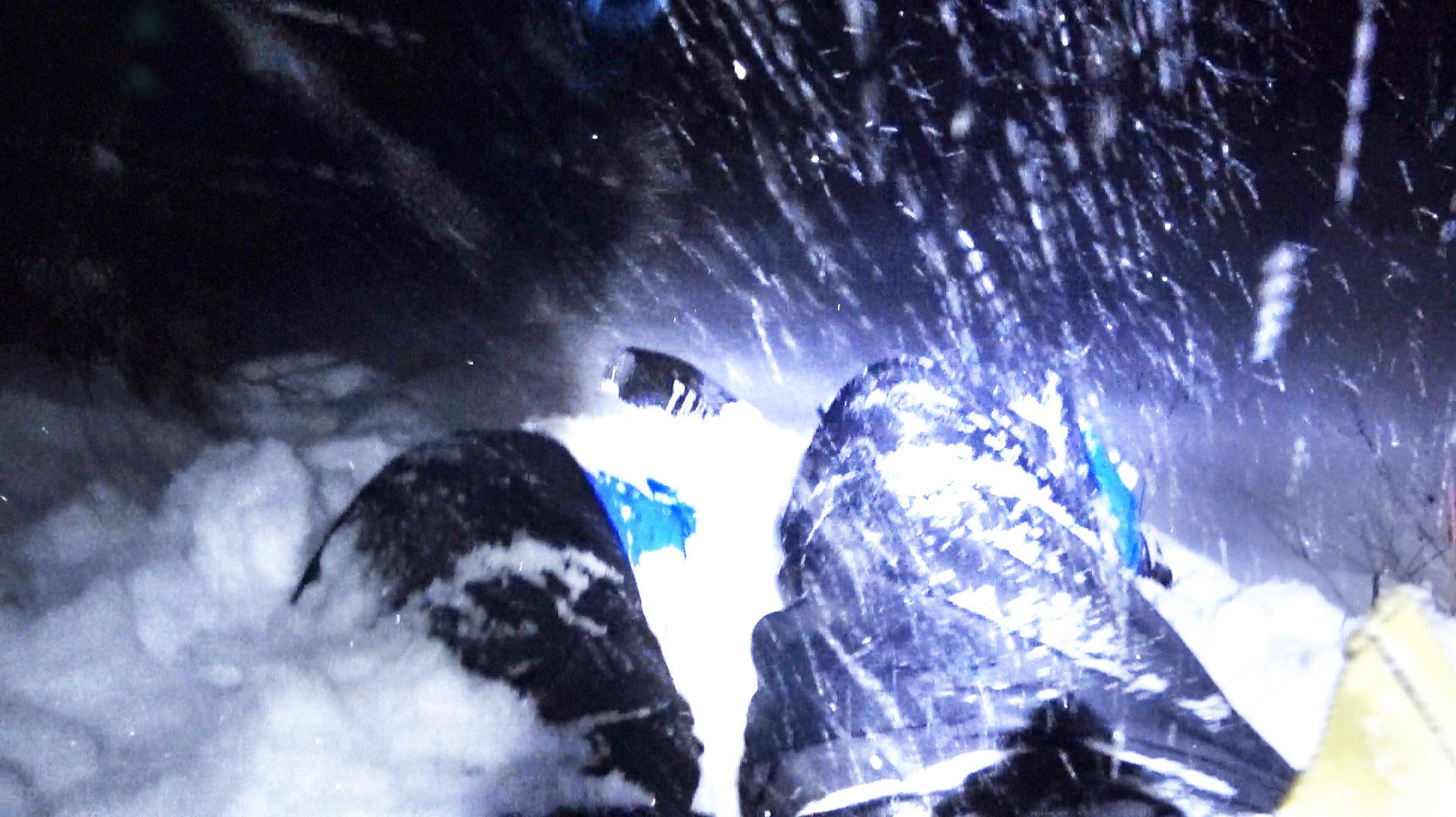 Жесткий штурм склона на охотничьих лыжах. На что они способны? Жесткий штурм склона на охотничьих лыжах. На что они способны?