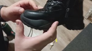 Как отремонтировать подошву обуви в домашних условиях