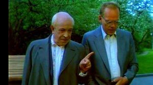 ХРУЩЁВ -ЭТОГО НЕ МОЖЕТ БЫТЬ!!! сцена из фильма Серые волки!!!