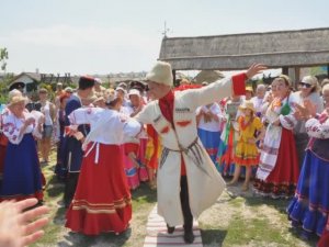 Кубанская казачка - Черноморэц идэ.