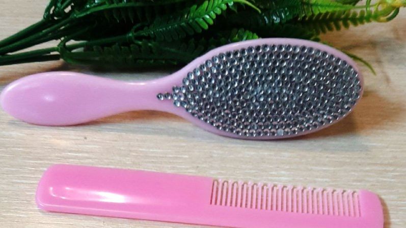 МК. Инкрустация расчески для детей