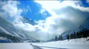 Белуха в феврале: беговое приключение с ребенком к ледяному сердцу Алтая ❄️🏔️