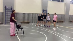 Упражнение 1. "Стрелка; Упражнение 2. "Камень, ножницы, бумага"