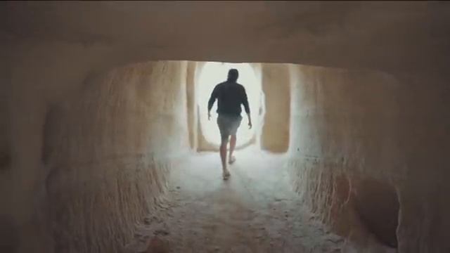 КТО ПРЯЧЕТСЯ ЗА ОБЛИКОМ ЧЕЛОВЕКА. смотреть онлайн