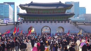 역대급 15만 인파 몰린 경복궁! 외국인으로 바글바글한 연휴 풍경, 경복궁 여행, 서울 여행 워커.